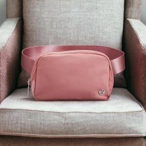 NWT Sealed Limited Release Pink Pastel Everywhere Bag